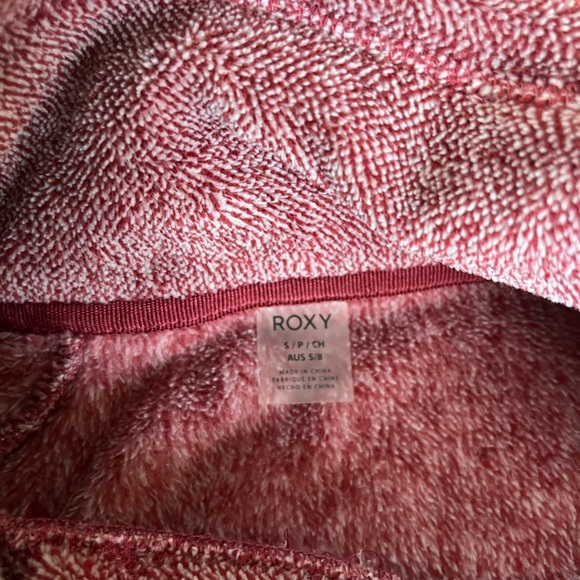 Juniors Roxy Red Invisible Sun Mock Neck Polyester Fleece Pull Over Sweatshirt - Picture 3 of 4